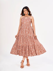 Creamy Peach Floral Maxi Dress: Viscose Fabric, Sweetheart Neckline, Sleeveless Design